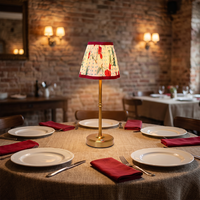 Lampe de table LED sans fil rechargeable à commande tactile, abat-jour en tissu plissé à motif floral cerise vintage français, avec pied en laiton