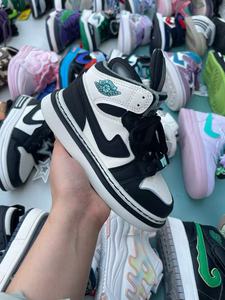 Chaussures de stock usagées de mode décontractée à bas prix en gros Chine - Product Image 4