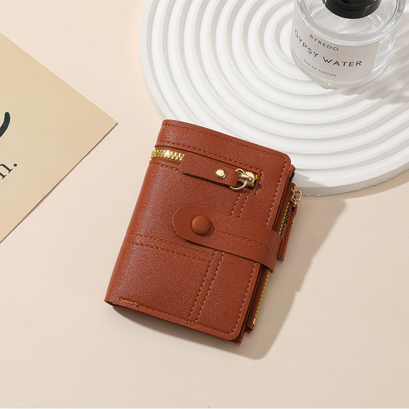 สีน้ำตาล