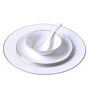 Juego de mesa de cerámica de calidad superior para hotel, juego de cuatro piezas, vajilla para Club, plato de alambre dorado, platos, taza de té - Product Image 1