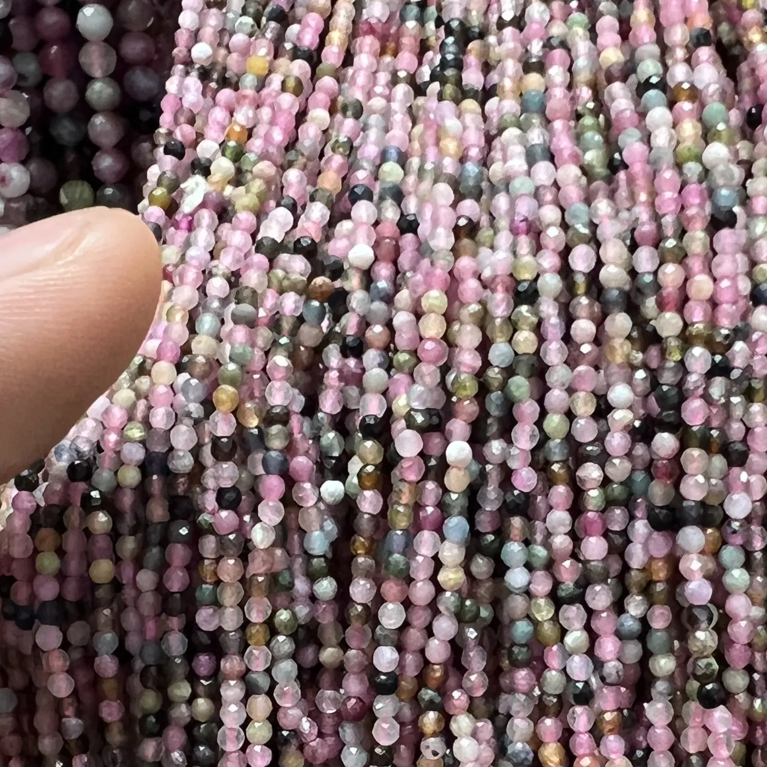 Qianjian Breath Taking Price Natural Panna Stone, Rainbow Tourmaline Beads