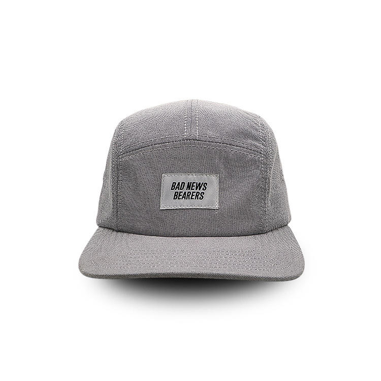 สีเทาเข้ม