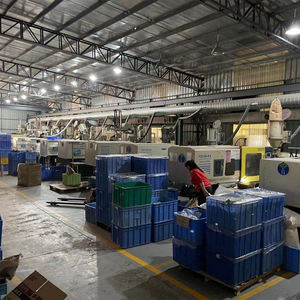 Máquina de Inyección de Plástico ZX300 de 300 Toneladas con Estructura de Alta Rigidez para Proyectos de Procesamiento de Moldes Grandes - Product Image 5