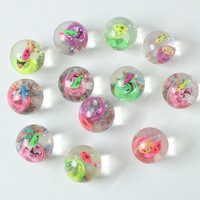 Promotion en gros de Yi Wu : Boule de cristal LED de 55 mm avec jouet flottant, boules de cristal personnalisées remplies d'eau