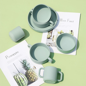Juego de vajilla de silicona para niños con asa, tazón, taza, estilo sencillo, sin BPA, utensilios de alimentación de 0 a 12 meses - Product Image 1