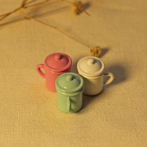 Miniature 1:12 pour maison de poupée, modèle de jouet alimentaire, accessoires de salle de bain, mini tasse vintage / gobelet à rince-bouche <span class=keywords><strong>G123</strong></span> - Product Image 1