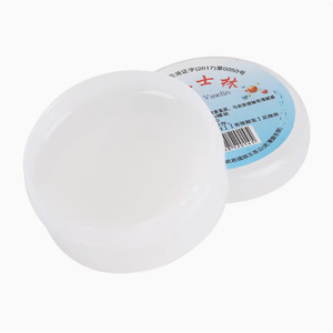   Pommade à la vaseline 50g pour le soin des pieds secs - Product Image 1