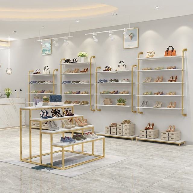 Showroom Design Modern Gold Wall Mounted Bag Handbag Display Shoe Store Display Racks Shoes Stand Display Shelf
