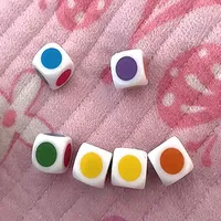Dados Acrílicos Blancos D6 de 16 mm con Temática Matemática Educativa Personalizables al por Mayor, con Puntos de Colores para Entusiastas de los Juegos y Organizadores de Eventos