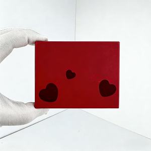 Venta directa de fábrica de la base de maquillaje en polvo más vendida en color rojo. Maquillaje absorbente de aceite y resistente a desgarros para cosméticos femeninos. - Product Image 5