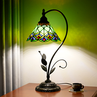 Lampe en verre teinté queue de paon verte, élégante lampe de bureau vintage en forme de feuilles pour chevet, salon, bureau, hôtel, salle à manger