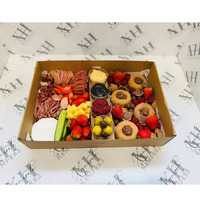 Carton de pâtisserie brun Kraft Boîtes de service à plateau de pique-nique robustes avec couvercle Boîte à brunch jetable remplie de manière stable