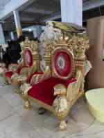 Chaise d'hôtel de style européen, antique française, sculptée, avec cadre en chêne et rembourrage en éponge, modèle Aigle pour la Famille Royale