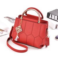 Sac à main pour femmes tendance et nouveau, sac à main très vendu avec accessoires, sac à bandoulière en cuir PU pour femmes
