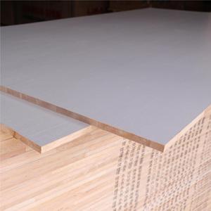 <span class=keywords><strong>18mm</strong></span> trắng Polyester Matt khối Hội Đồng Quản trị/<span class=keywords><strong>blockboard</strong></span> tủ bếp <span class=keywords><strong>Poplar</strong></span> lõi melamine phải đối mặt với veneered blockboards - Product Image 2
