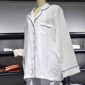 Ensemble de vêtements de détente en <span class=keywords><strong>lin</strong></span> pour femmes Fabricant de chemise à boutons <span class=keywords><strong>Pantalon</strong></span> court 2 pièces 100% Ensemble de pyjamas en <span class=keywords><strong>lin</strong></span> pour femmes - Product Image 1