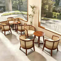 JUN HENG Ensemble de table et chaises de restaurant commercial en bois massif et rotin, style nordique, pour cafés, bars et zones de réception