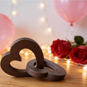 Hebilla de madera con forma de corazón, cadena de madera maciza con doble corazón, decoración para el Día de San Valentín, tamaño mediano, color marrón rojizo - Product Image 2