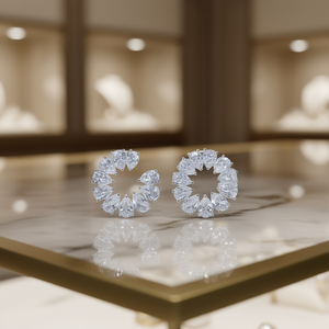 Boucles d'oreilles clous de luxe en or blanc et cristal, forme fleur, sertissage griffe, bijoux de soirée pour femme, boucles d'oreilles en strass - Product Image 2