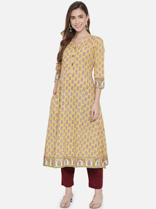 Ensemble Kurti en coton imprimé à la main avec motifs floraux jaunes, broderies, manches trois quarts, robe midi coupe A pour un usage quotidien - Product Image 6