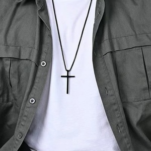Collar con Colgante <span class=keywords><strong>de</strong></span> Cruz <span class=keywords><strong>de</strong></span> Acero Inoxidable, Collar Minimalista <span class=keywords><strong>de</strong></span> Acero Titanio para <span class=keywords><strong>Parejas</strong></span>, Joyería Personalizada Grabada para Mujer - Product Image 4