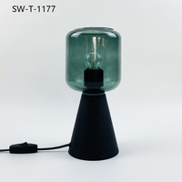 Lampe de bureau moderne en métal, lampe de table LED décorative, lampe de table LED marron pour salon