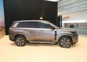 2025 GAC Trumpchi S7 Coche híbrido con volante a la izquierda 5 asientos Coche Hecho en China en stock - Product Image 4