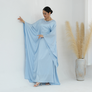 Nuova Abaya Moderna Maxi, <span class=keywords><strong>Abbigliamento</strong></span> Islamico Modesto, Vestiti da <span class=keywords><strong>Donna</strong></span> Taglie Forti, Caftano a Pipistrello in Tessuto Satinato - Product Image 3