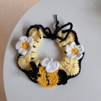Collier ajustable en laine crochetée à la main avec motif amusant pour animaux de compagnie, idéal pour les tenues mignonnes de chats et chiens style Instagram