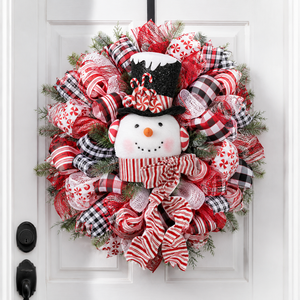 Décoration de porte et de magasin sur le thème des bonbons : Bonhomme de neige en menthe poivrée avec chapeau noir enneigé et écharpe rayée – Vente en gros - Product Image 2