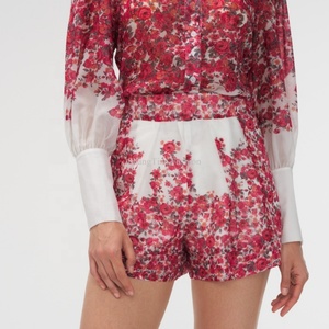 Fabricante de Ropa, Traje de Mujer Personalizado con Estampado Floral, Blusa de Chifón Ligero de Manga Larga, Pantalones Cortos Holgados - Product Image 6