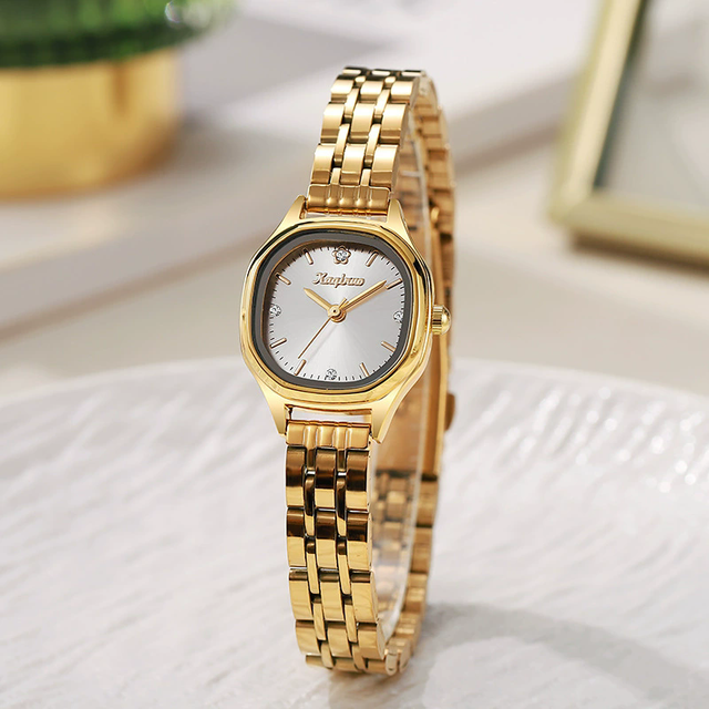 Women's Vintage Style  Modern Quartz Watch and Fashionable Steel Strap Wholesale   N2605253