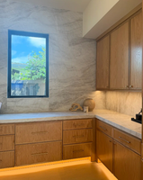 Meubles de cuisine modulaires écologiques en placage de chêne de style américain avec îlot et évier en quartz pour villa