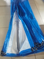 Bâche de protection PE industrielle bleue et blanche 110 g/m² durable, imperméable, anti-UV pour mariages, animaux de compagnie et chiens