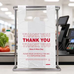 Sacs en HDPE pour T-shirts, personnalisables avec logo, blancs et rouges, imprimés 'Thank You Have A Nice Day', recyclables, pour la vente en gros, la vente au détail, les plats à emporter et l'emballage alimentaire - Product Image 6