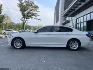 El Precio de Exportación de <span class=keywords><strong>Segunda</strong></span> <span class=keywords><strong>Mano</strong></span> del <span class=keywords><strong>BMW</strong></span> <span class=keywords><strong>Serie</strong></span> 5 525Li <span class=keywords><strong>2014</strong></span>, un Automóvil Profesional de Gasolina, Es Bajo - Product Image 3