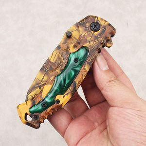 มีดพับลายพรางสีดำสำหรับยุทธวิธี ผลิตจากโรงงาน ใบมีดทนทานสำหรับการเอาชีวิตรอดในป่ากลางแจ้ง เหมาะสำหรับสถานการณ์เอาชีวิตรอด - Product Image 4