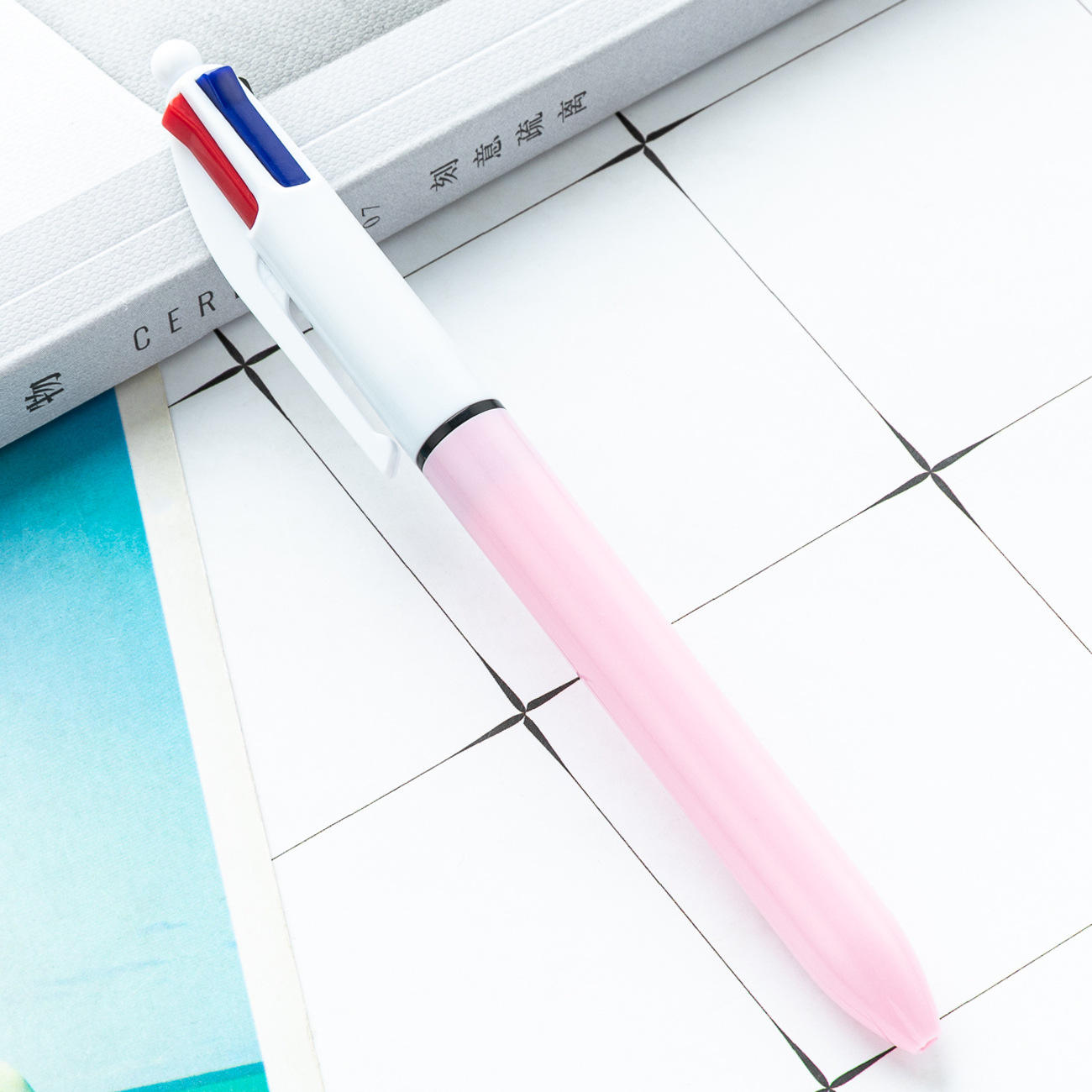 Macaron rosa claro tipo bala 10