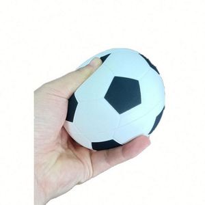 ลูกบอลบีบแก้เครียดขนาดเล็ก พิมพ์โลโก้ได้ รูปทรงฟุตบอล บอล PU ทรงกลม บรรเทาความเครียด ของเล่นพร้อมโลโก้ - Product Image 4