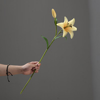 Bunga Lily Buatan 3D Real Touch, Bunga Lily Palsu dari PU Latex dengan Kuncup untuk Dekorasi Vas Meja Rumah Pesta Pernikahan