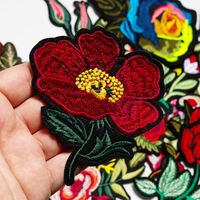 Patchs brodés thermocollants écologiques de style chinois avec de grandes fleurs rouges pour chapeaux