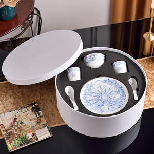 Service de table Lucky Star 10 pièces en porcelaine fine avec décor créatif, comprenant tasses, assiettes à steak, assiettes à dessert et couverts, personnalisable avec logo, pour la décoration intérieure - Product Image 4