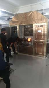 Incinerador de cremación humana completamente automático eléctrico, capacidad de carga de 1000 libras, maquinaria crematoria de estilo europeo, quemador de cremación - Product Image 4