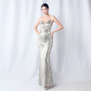 Robe de soirée ajustée à bretelles fines, ornée de sequins et de motifs floraux, idéale <span class=keywords><strong>pour</strong></span> les dîners, les soirées annuelles et les mariages - Product Image 2
