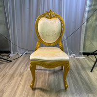 Chaise de salle à manger européenne sculptée dorée et rembourrée en velours royal, idéale pour les mariages et banquets, mobilier de réception événementielle