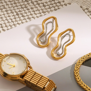 Pendientes geométricos de oro y acero inoxidable para mujer, uso diario - Product Image 2