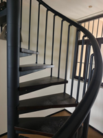 Escalier en colimaçon en acier inoxydable pour hôtels et villas, design moderne, installation facile, durable et écologique, utilisation en intérieur
