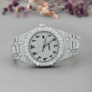 Reloj de Diamantes Moissanite con Incrustaciones de Alta Demanda, Estilo Hip Hop con Números Arábigos, para Uso Casual y Formal, al Mejor Precio - Product Image 3
