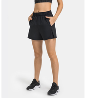 Shorts plissés pour femme, coupe droite, légers et respirants, avec grandes poches latérales, idéaux pour l'été et le jogging décontracté