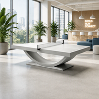 Ensemble de table de ping-pong et de billard contemporain avec rails en bois massif et poches en cuir, personnalisable, à vendre